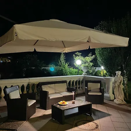 Il Glicine Luxury Apartment